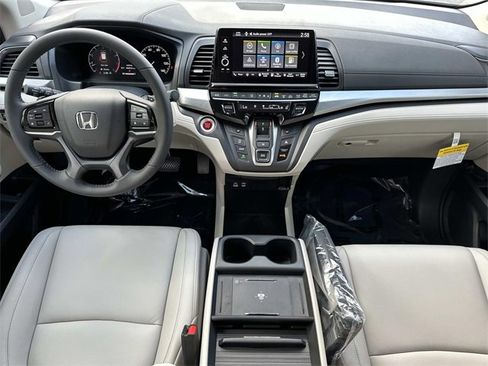 New 2026 Honda Odyssey EX-L image 16