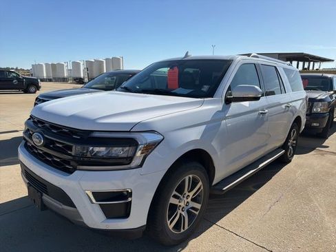 Used 2024 Ford Expedition Max Limited AWD/4WD image 5