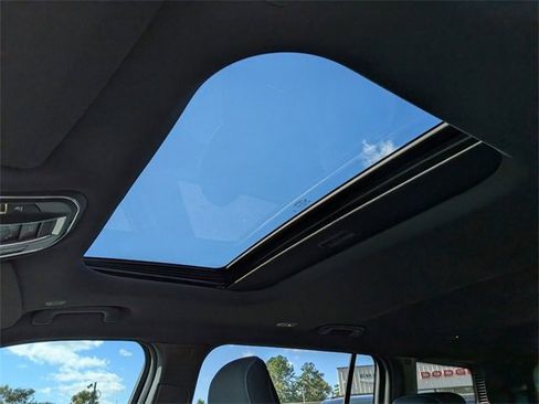 New 2025 Jeep Grand Cherokee L Laredo w/ Luxury Tech Group I image 22