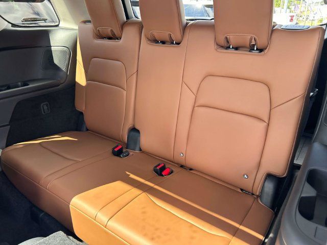 New 2026 Nissan Pathfinder Platinum AWD/4WD image 22