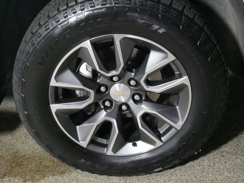 Used 2023 Chevrolet Silverado 1500 LT image 15