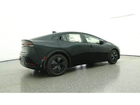 New 2026 Toyota Prius LE image 25