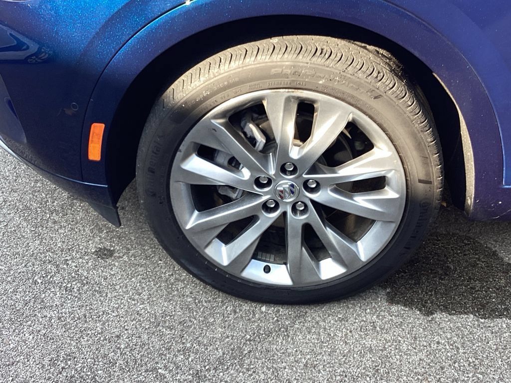 Used 2023 Buick Envision Avenir AWD/4WD image 31