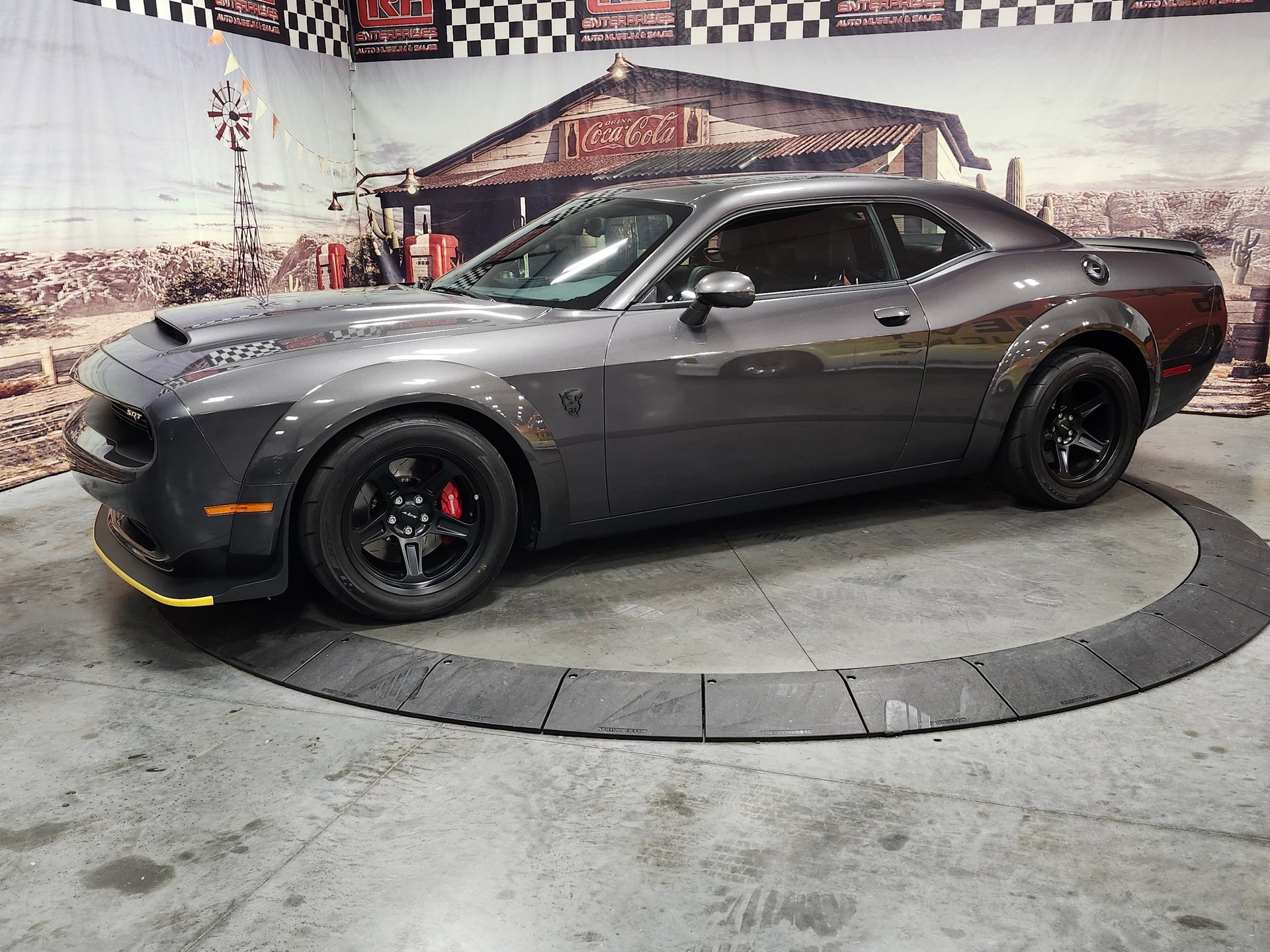 Used 2018 Dodge Challenger SRT Demon RWD image 2