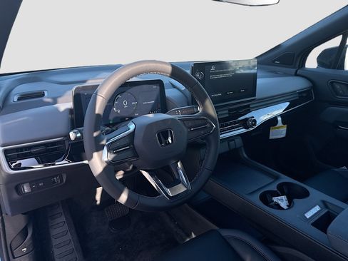 New 2026 Honda Prologue Touring image 9