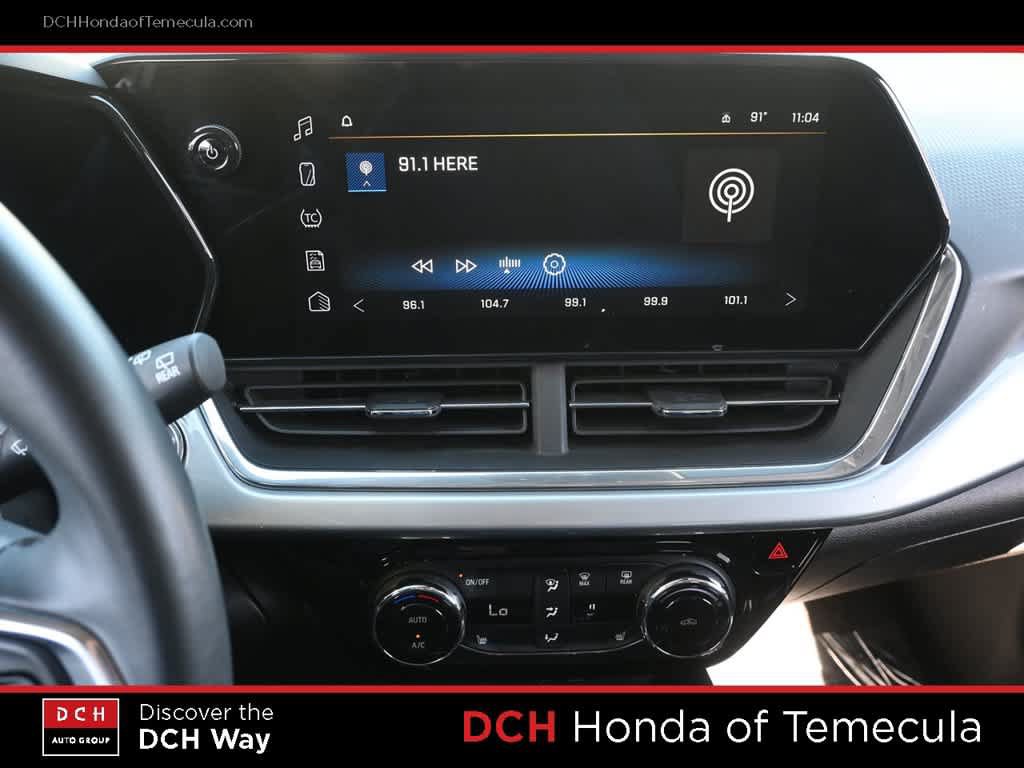 Used 2024 Chevrolet Trax LT w/ Driver Confidence Package FWD image 12