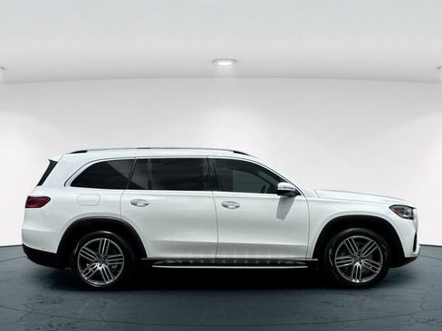 Used 2025 Mercedes-Benz GLS 450 4MATIC image 7