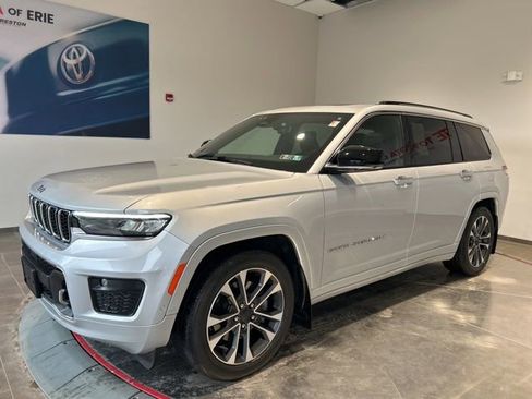Used 2022 Jeep Grand Cherokee L Overland w/ Luxury Tech Group IV AWD/4WD image 2