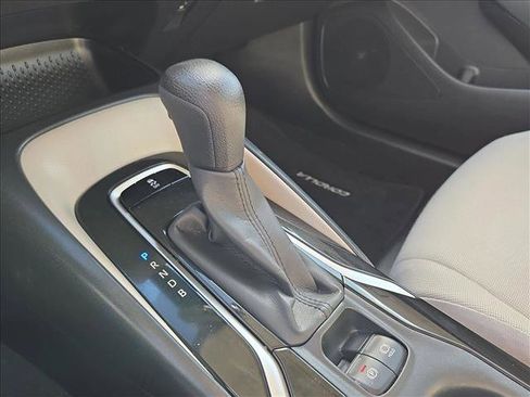 Used 2020 Toyota Corolla LE image 12