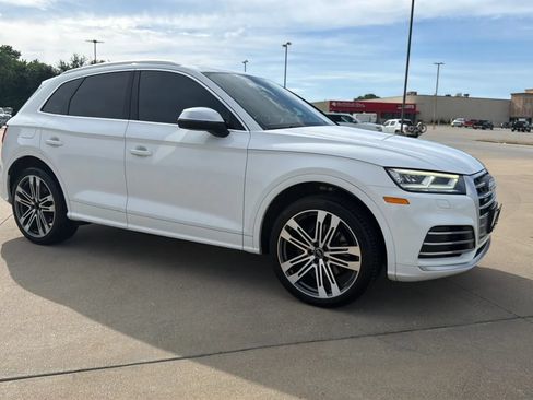 Used 2019 Audi SQ5 Premium w/ Convenience Package AWD/4WD image 24