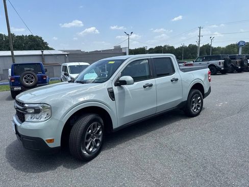 Used 2023 Ford Maverick XLT w/ XLT Luxury Package FWD image 3