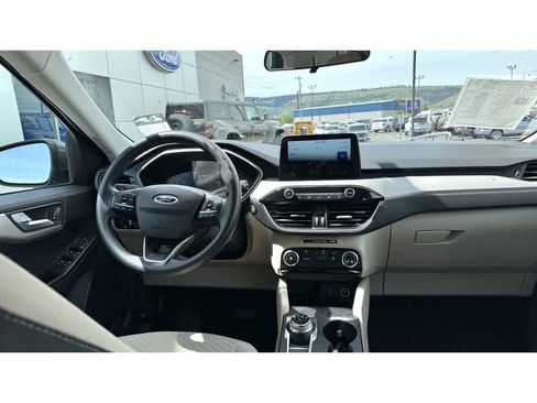 Used 2021 Ford Escape SE image 13