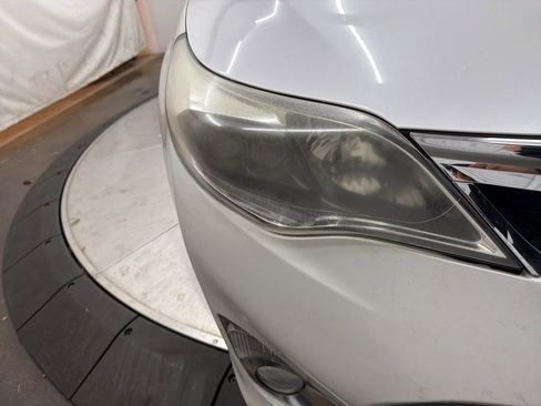 Used 2014 Toyota Avalon Limited w/ Technology Package image 10