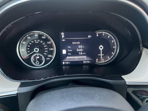 Used 2023 Genesis GV70 2.5T AWD/4WD image 10