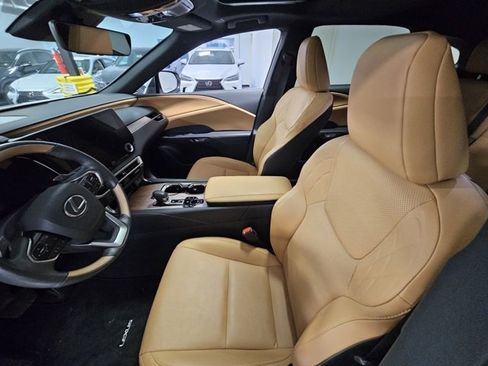 Used 2024 Lexus RX 350 Premium image 11