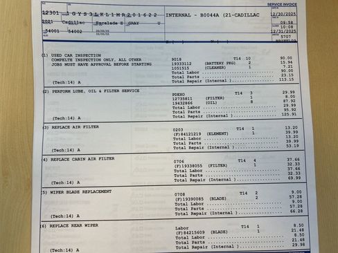 Used 2021 Cadillac Escalade ESV Premium Luxury w/ Driver Assist Tech Package image 26