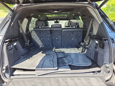 Used 2025 BMW X7 xDrive40i w/ M Sport Package AWD/4WD image 13