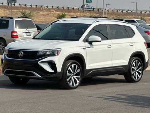 Used 2022 Volkswagen Taos SE AWD/4WD image 7