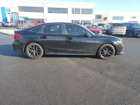 Used 2023 Honda Civic Sport image 6