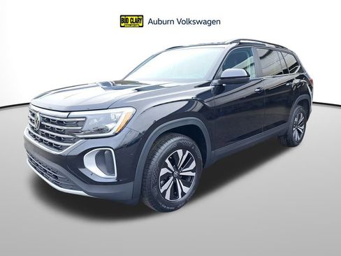 New 2026 Volkswagen Atlas SE image 1