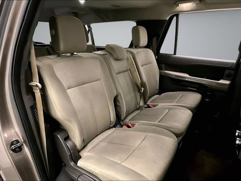 Used 2018 Ford Expedition Max XLT w/ Cargo Package AWD/4WD image 24