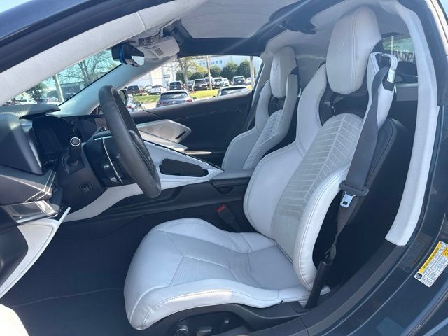 Used 2020 Chevrolet Corvette Stingray Premium Cpe w/ 3LT Preferred Equipment Group RWD image 3