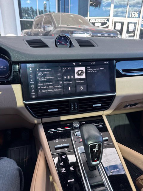 Used 2020 Porsche Cayenne AWD/4WD image 9