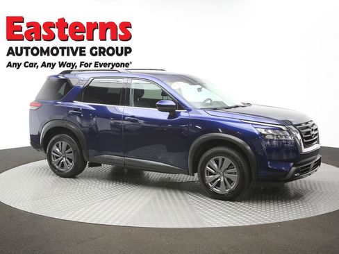 Used 2025 Nissan Pathfinder SV FWD image 47