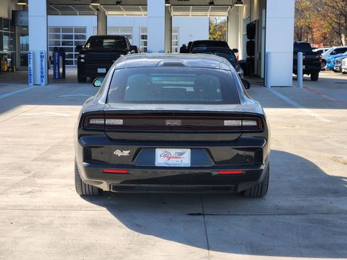 Used 2025 Dodge Charger R/T w/ Quick Order Package 25M R/T image 8