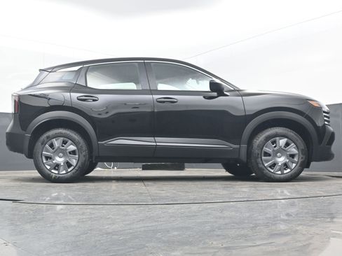 New 2026 Nissan Kicks S image 29