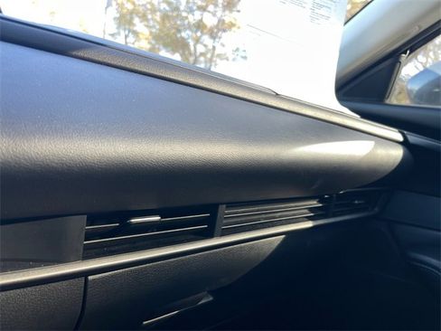 Used 2023 MAZDA CX-30 AWD 2.5 S w/ Select Package image 17