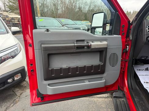 Used 2015 Ford F250 XLT w/ XLT Value Package image 23