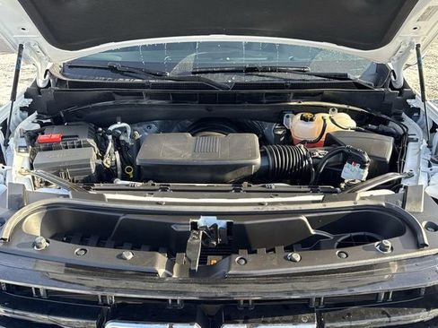 Used 2024 GMC Yukon SLE w/ LPO, Floor Liner Package image 30