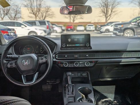 Used 2024 Honda Civic EX-L image 19