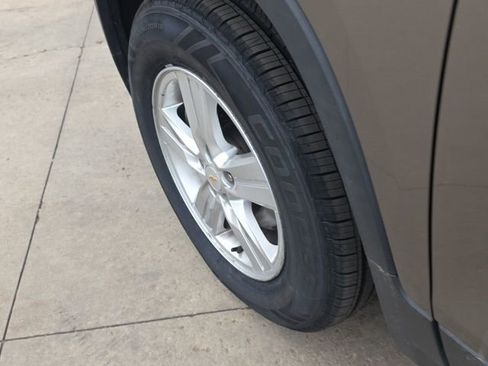 Used 2021 Chevrolet Trax LS w/ Tint and Cruise Package image 10