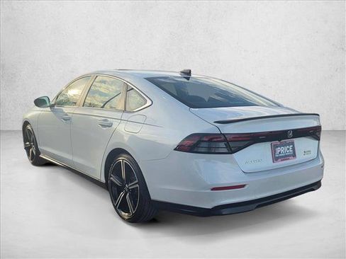 Used 2023 Honda Accord Sport image 8