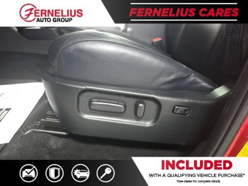 Used 2022 Toyota Tacoma TRD Sport w/ TRD Premium Sport Package AWD/4WD image 19