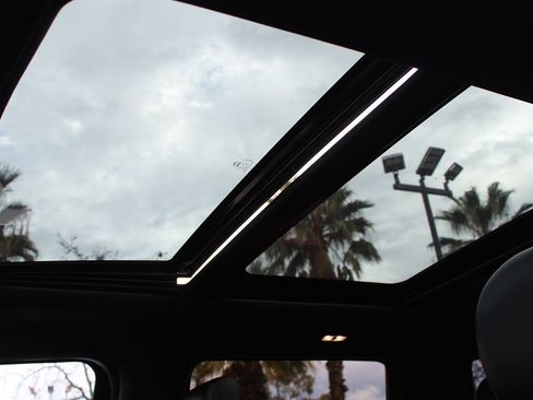 Used 2015 Ford F150 Lariat w/ Equipment Group 502A Luxury image 35