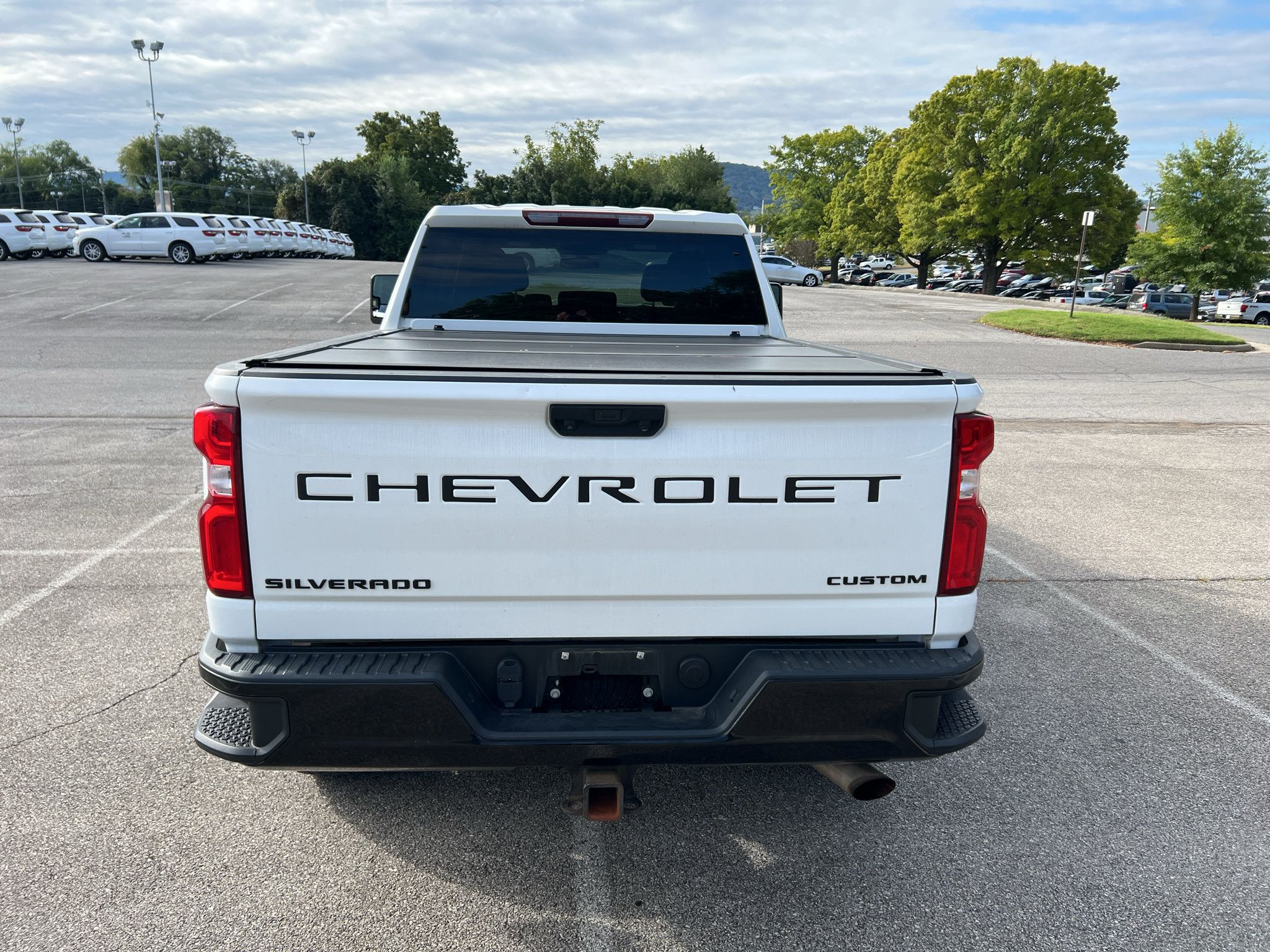 Used 2021 Chevrolet Silverado 2500 Custom w/ Custom Value Package AWD/4WD image 4