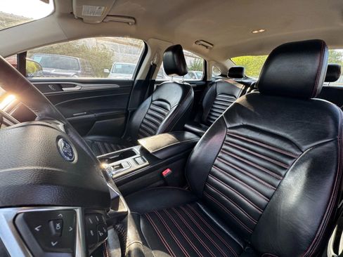 Used 2020 Ford Fusion SE w/ Equipment Group 151A image 19