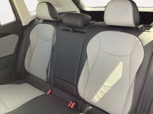 New 2026 Volkswagen Tiguan SE image 24