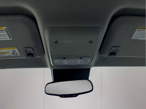 Used 2022 Chevrolet Trax LS w/ Tint and Cruise Package image 19