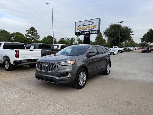 Used 2024 Ford Edge SEL w/ Convenience Package AWD/4WD image 3