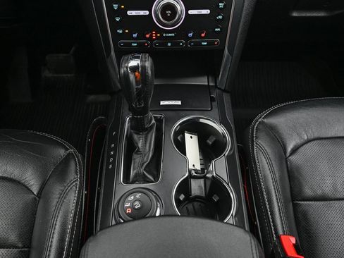 Used 2019 Ford Explorer Limited w/ Ford Safe & Smart Package image 36