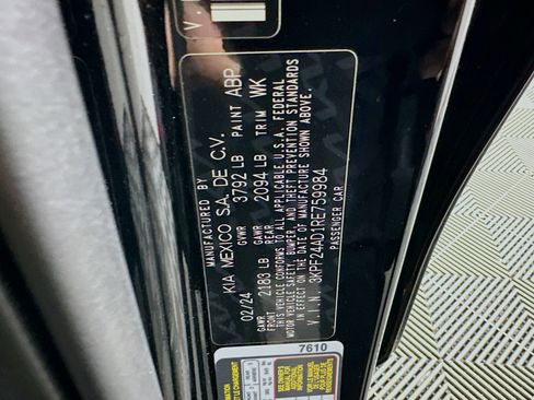 Used 2024 Kia Forte LXS image 12