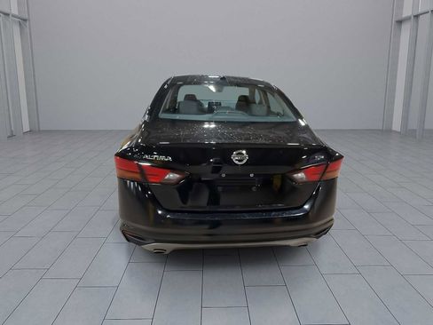 Used 2019 Nissan Altima 2.5 SR FWD image 7