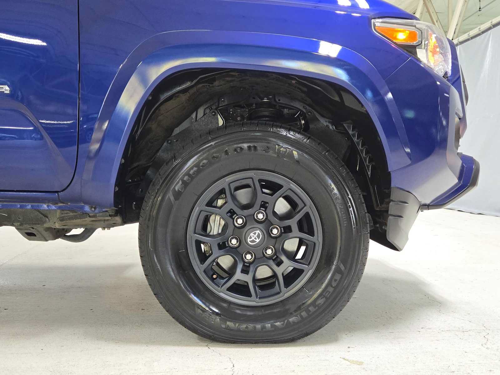 Used 2022 Toyota Tacoma SR5 AWD/4WD image 8