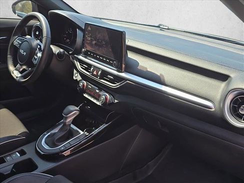 Used 2024 Kia Forte GT-Line image 23