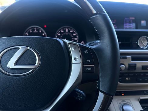 Used 2014 Lexus ES 350 image 16