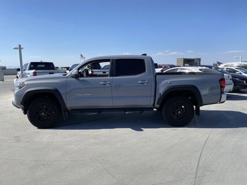 Used 2021 Toyota Tacoma SR5 image 4